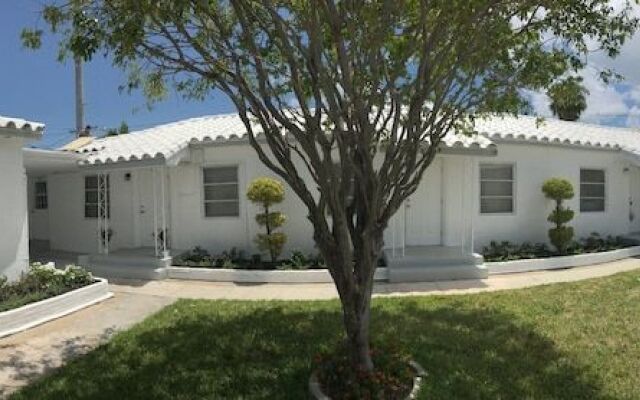 Hallandale Beach Apartments