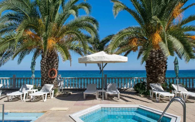 Paradise Hotel