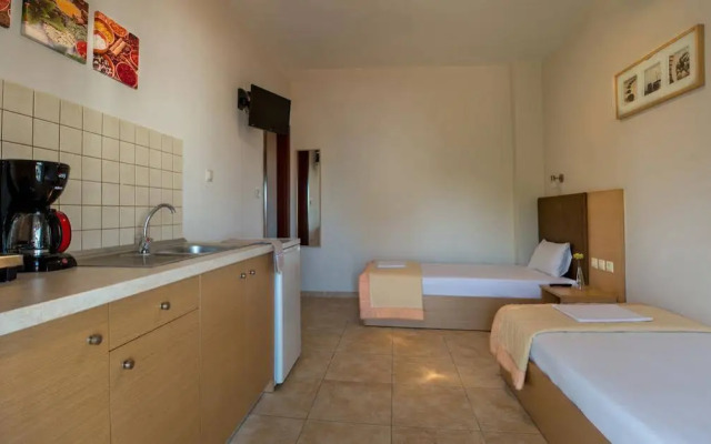 Nepheli Apartments And Studios