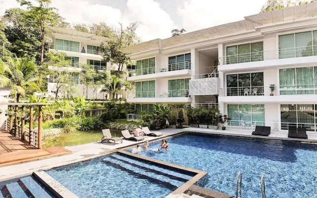 The Trees Club Apartment