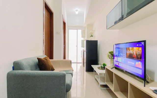 Comfortable And Homey 2Br Apartement At Vittoria Residence