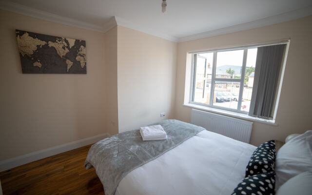 The Coach House by Riis Property