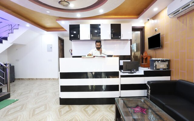 Oyo 42619 Diamond Key Residency