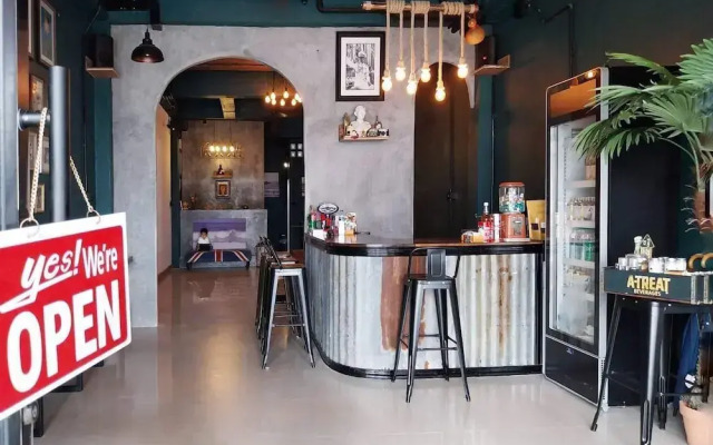 W168 Hostel