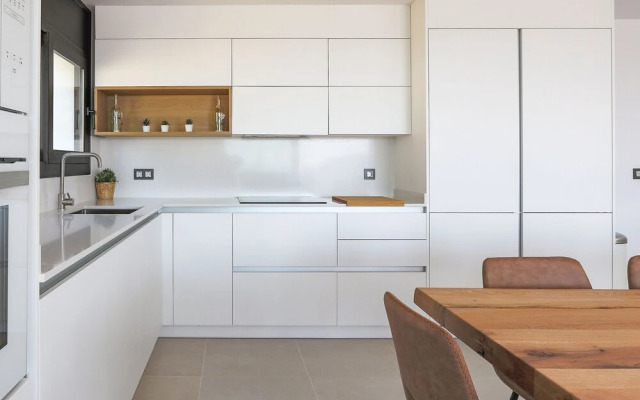 Elegant Villa in Roses With Private Swimming Pool