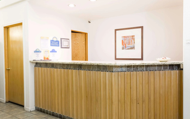 Days Inn by Wyndham Kimball