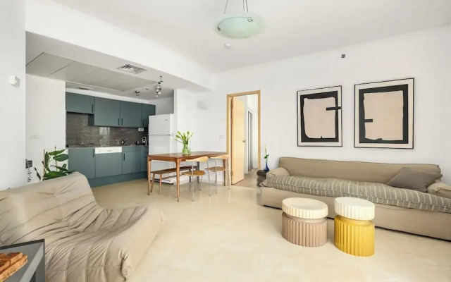 Beachfront with Balcony and Pool Access