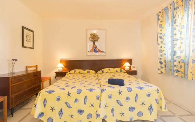 Apartamento Córcega Ref. 1065  by Iberplaya