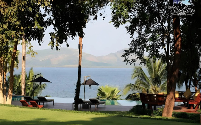 The Blue Sky Resort Ranong
