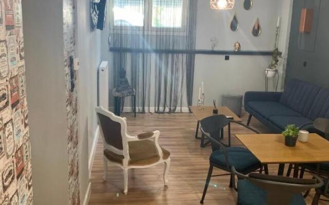 Modern and Spacious Apartment /5min walk to the center