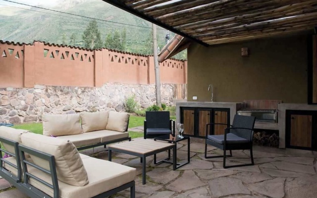 w Serene 2BR Riverside Villa w Nature Views