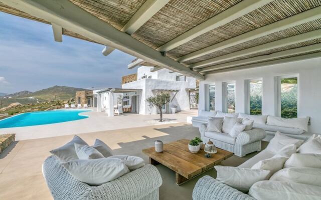 Crystal Villa 6 Bedroom