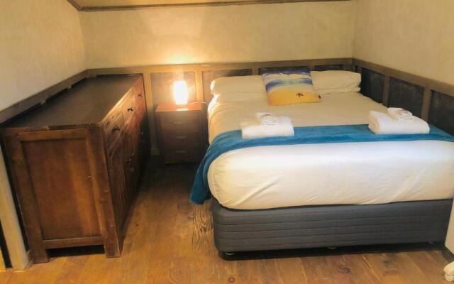 Woodside Bay Chalets