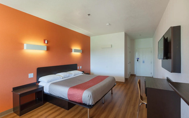 Motel 6 Bedford, TX - Fort Worth
