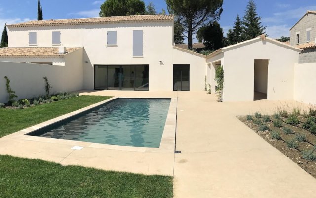Villa With 4 Bedrooms In Malaucene, With Private Pool, Enclosed Garden And Wifi