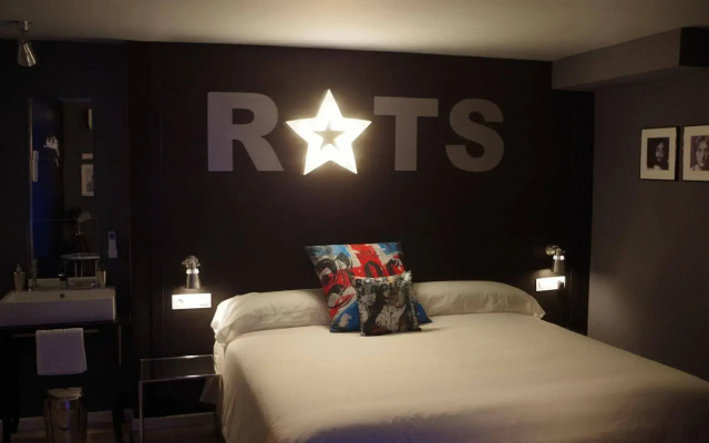 Hotel Apartamentos Rock Star