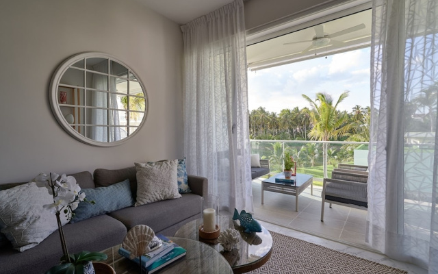 3BR Beach Condo Lakeview Playabonita Pool LUX