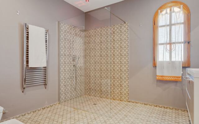 Simplistic Holiday Home in Fontane Bianche With Garden