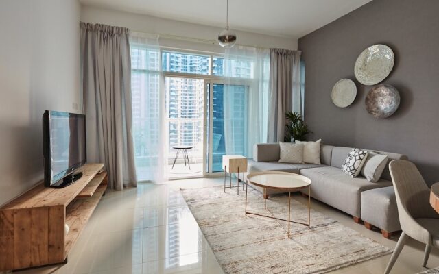 Fantastay Continental Towers