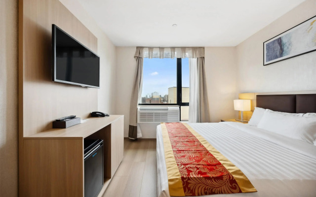 Ramada by Wyndham Flushing Queens
