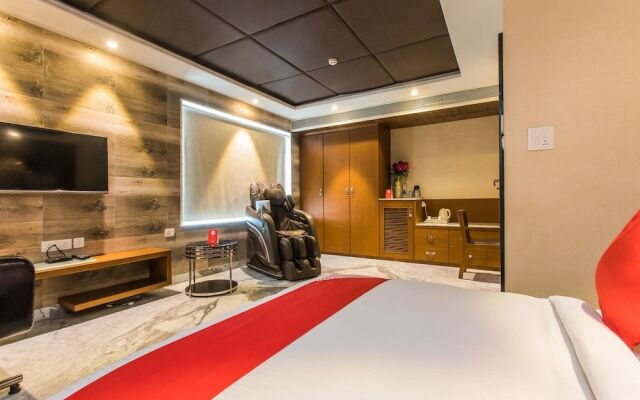 Capital O 14448 Hotel Sapphire Star