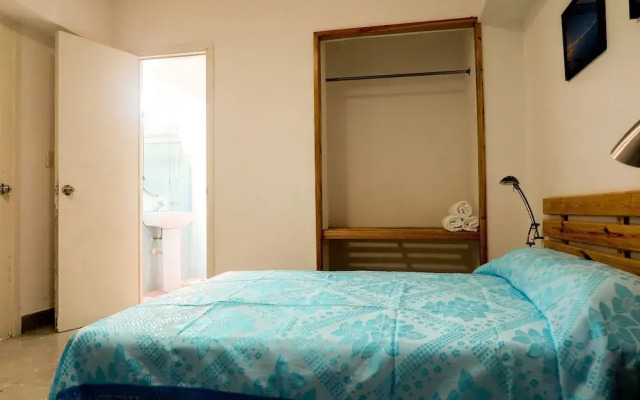 Bostoc, Knocking on Cuba