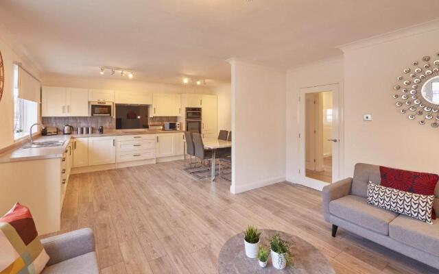 Host & Stay - Dacama at Dene Grove