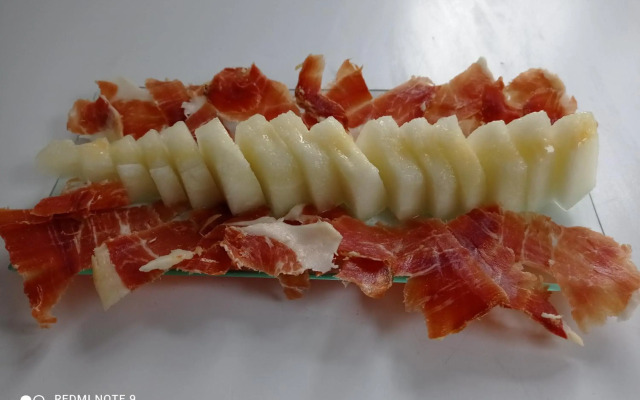 H La Cabaña
