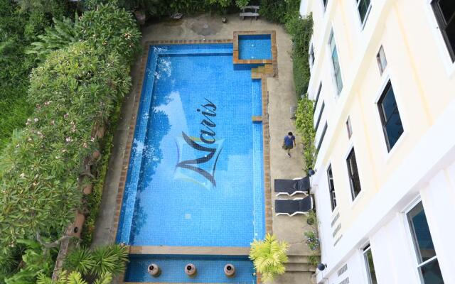 Naris Art Hotel