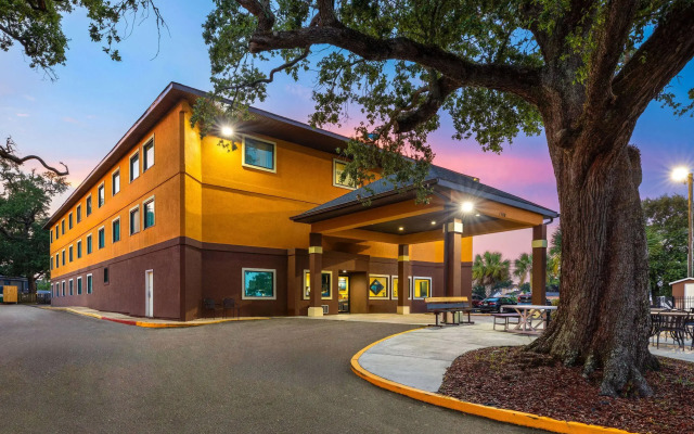 Days Inn by Wyndham Biloxi Beach
