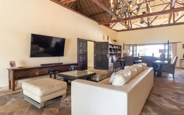 Villa Lotus