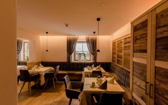 Villa Flora Mountain Lodges