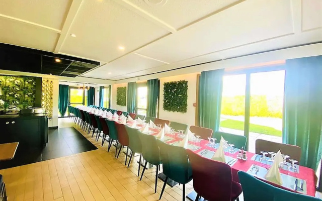Campanile Hotel Peronne