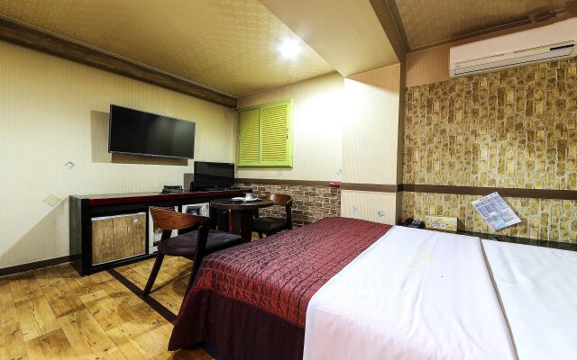 Shim Hotel