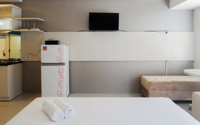 Lavish Studio Apartment with Mall Access at Supermall Mansion