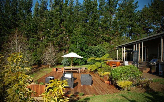 Puketotara Lodge