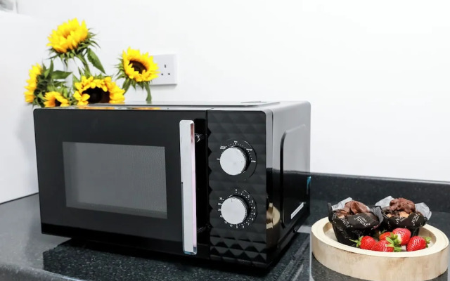 4 Guests - 2 Bedrooms - City Escape Retreat