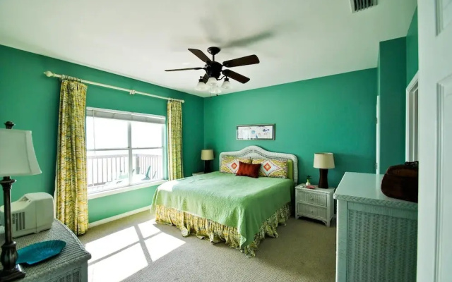 Sun Spot - 104 Vargas Ct