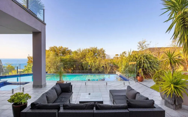 Bella Vista Heated Pool Spa With Stunning View