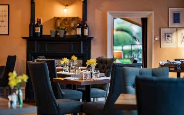 The Five Arrows Hotel