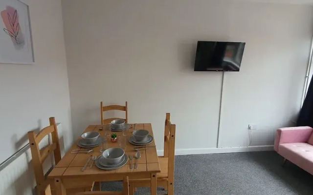 Room in Guest Room - Bright Single Room in Stoke
