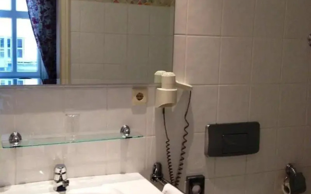 Hotel Adler