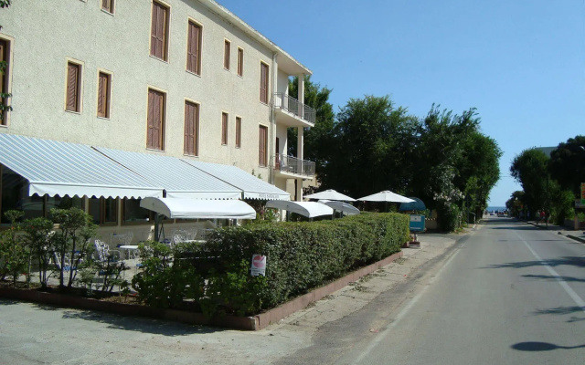Hotel Sandalyon