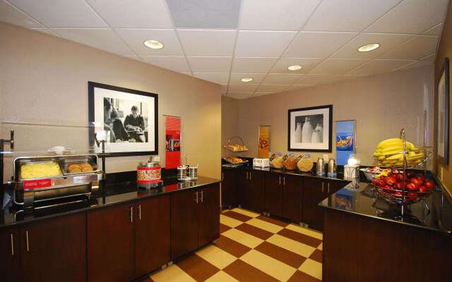 Hampton Inn Fort Myers-Airport & I-75