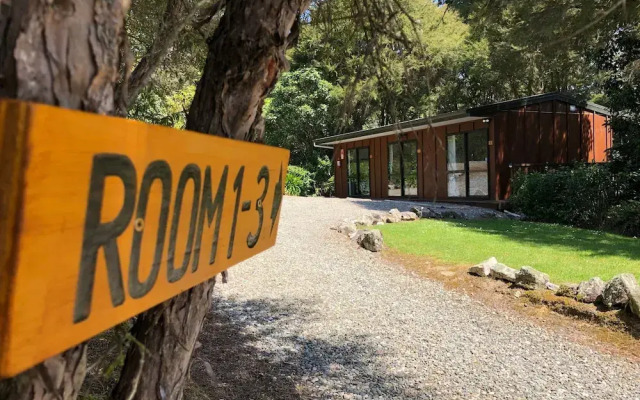 Kanuka Ridge Lodge and Backpackers