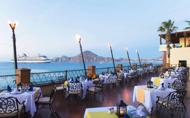 Villa del Arco Residences