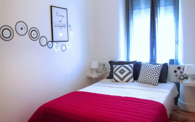 Fly to Lisbon hostel