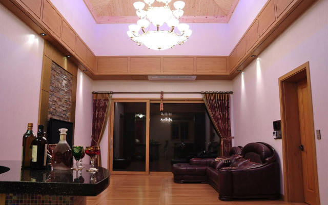 PalmValley Pool Villa Resort