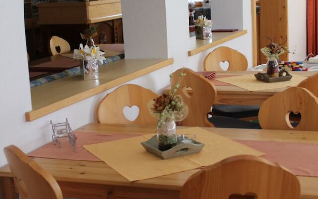 Hotel Pension Almrose