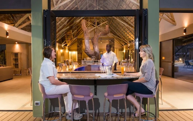 Safarihoek Lodge
